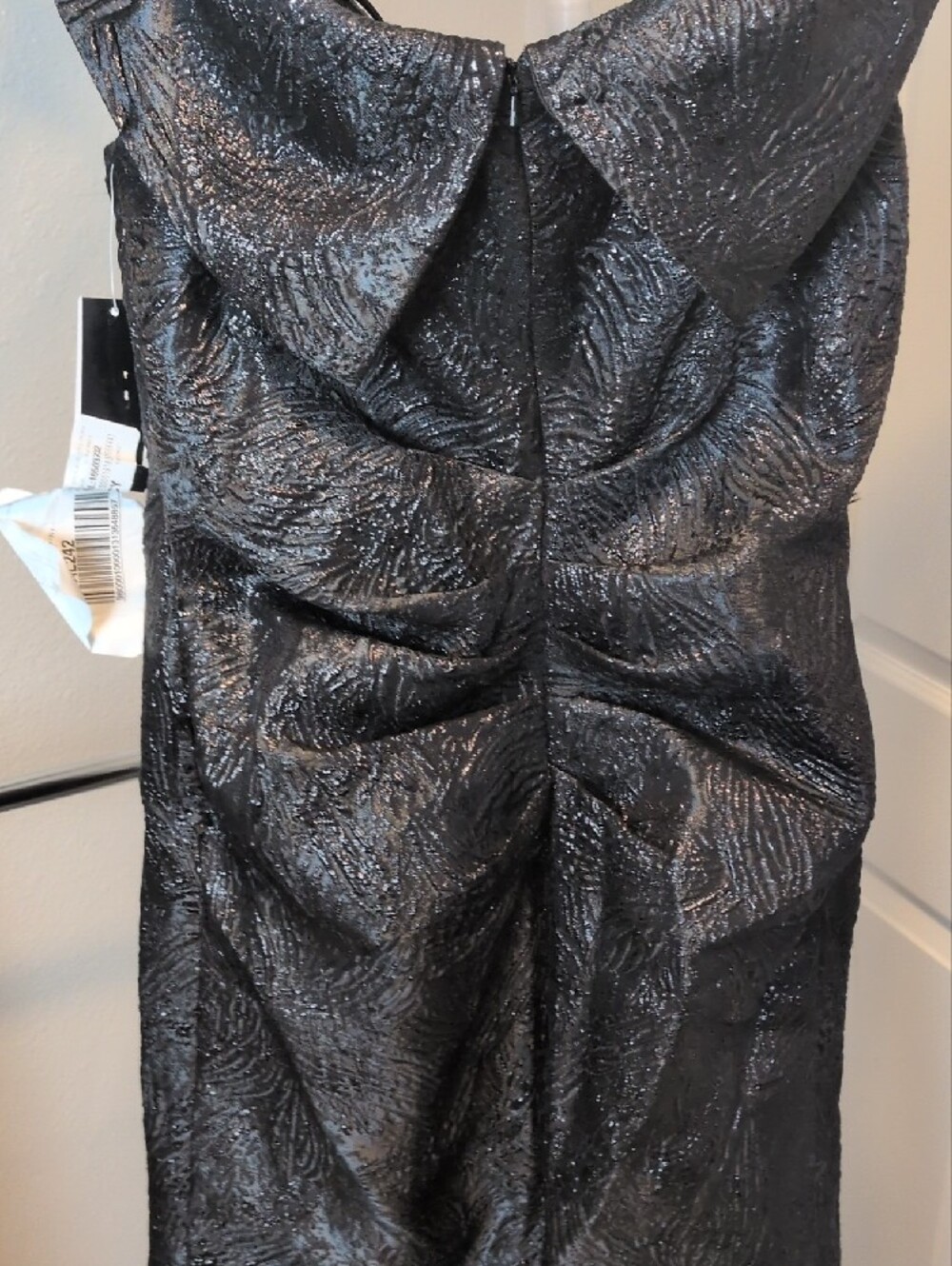 Xscape One-Shoulder Black Textured Evening Dress Size 12 DEFECT - Picture 6 of 10